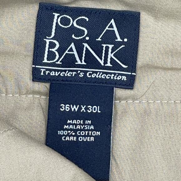 Jos A Bank Travelers Collection Mens 36x29 Chinos Khaki Pleated Cuffed Preppy - Picture 6 of 7